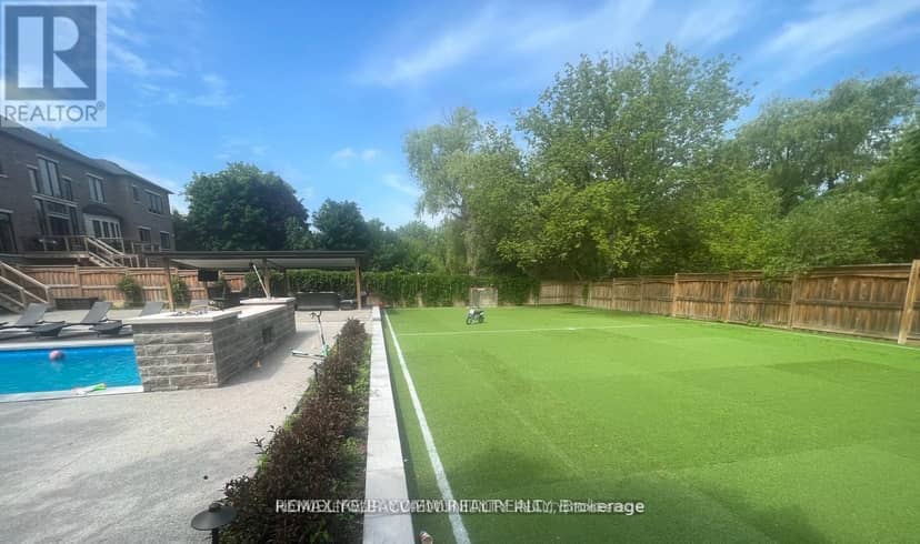 18 Parker Avenue — photo 8 of 18