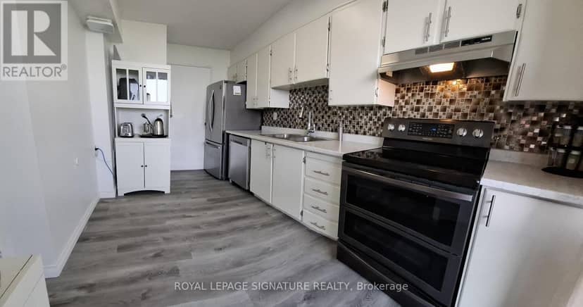 1210 - 60 Inverlochy Boulevard — photo 21 of 24