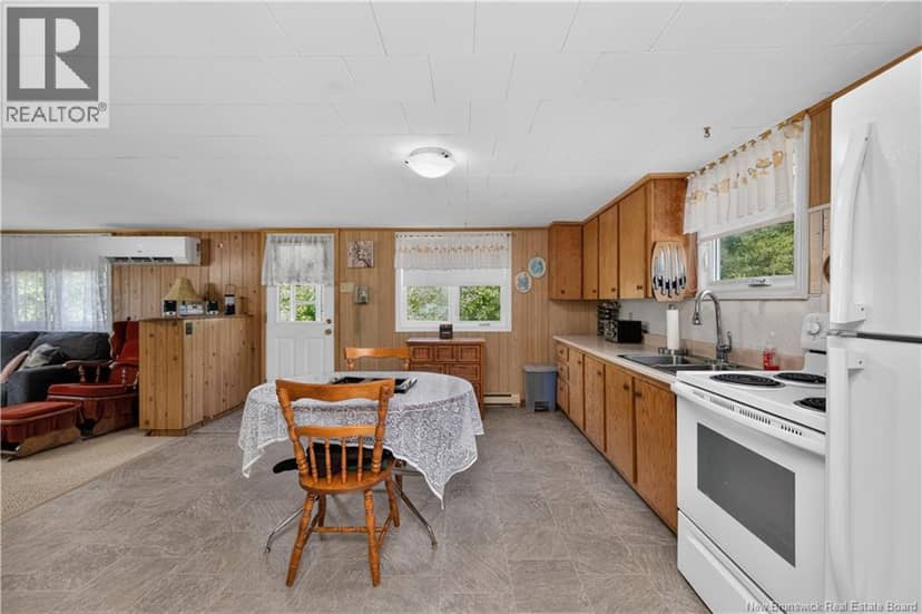 9 Bridge View Crescent — photo 2 of 35