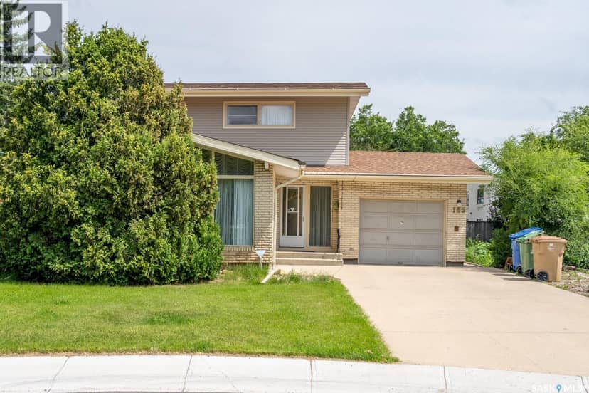 145 Mayfair CRESCENT — photo 1 of 33