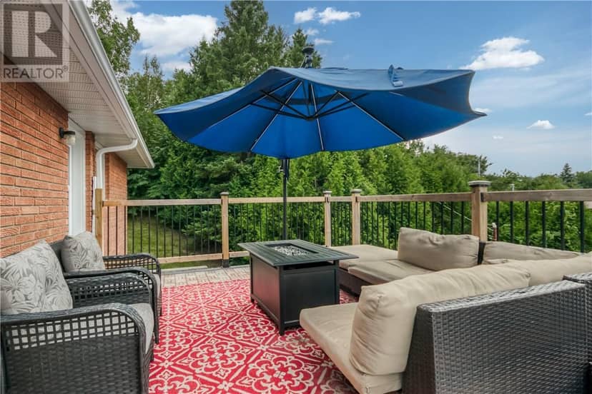83 Lakeview Drive — photo 33 of 40