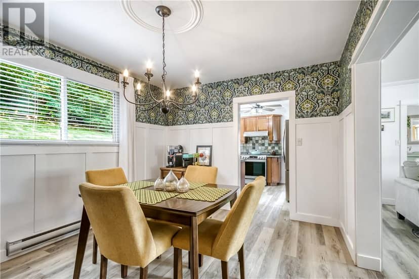 83 Lakeview Drive — photo 8 of 40