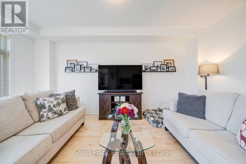 415 Trevor Street — photo 14 of 40