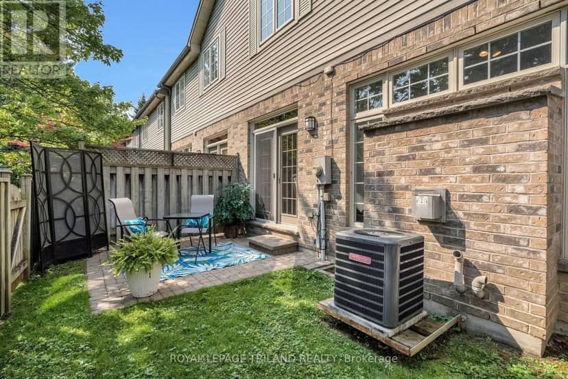 39 - 519 Riverside Drive — photo 25 of 32