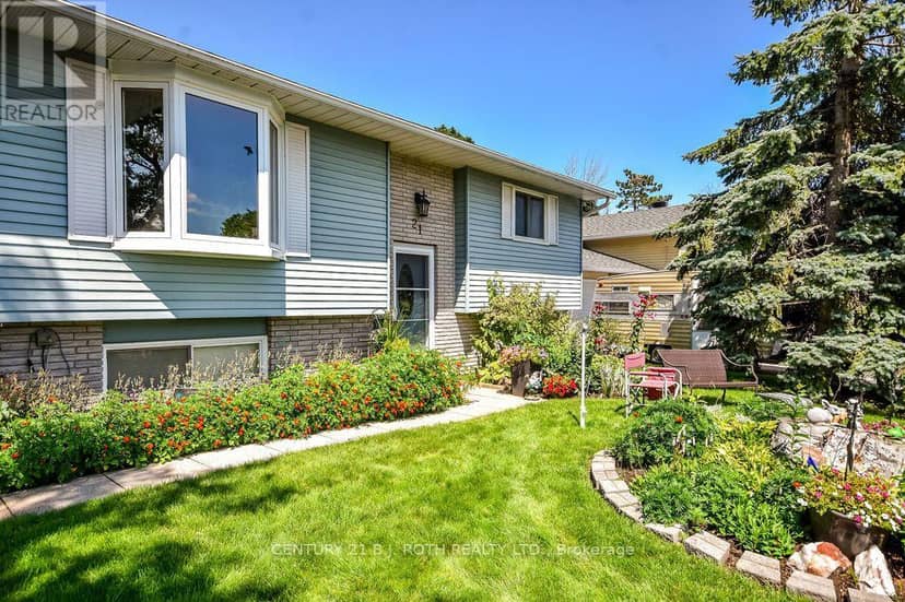 21 Korlea Crescent — photo 3 of 30