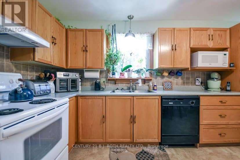 21 Korlea Crescent — photo 9 of 30