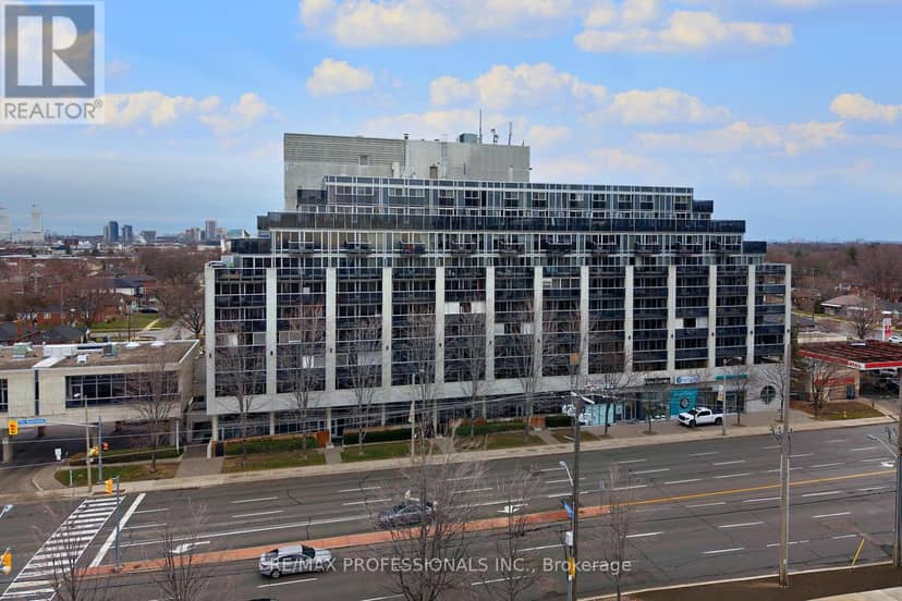704 - 1040 The Queensway — photo 3 of 40