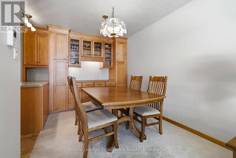 46 Edgehill Road — photo 11 of 40