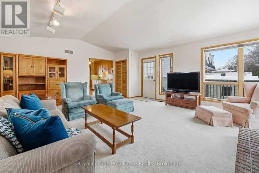 46 Edgehill Road — photo 18 of 40