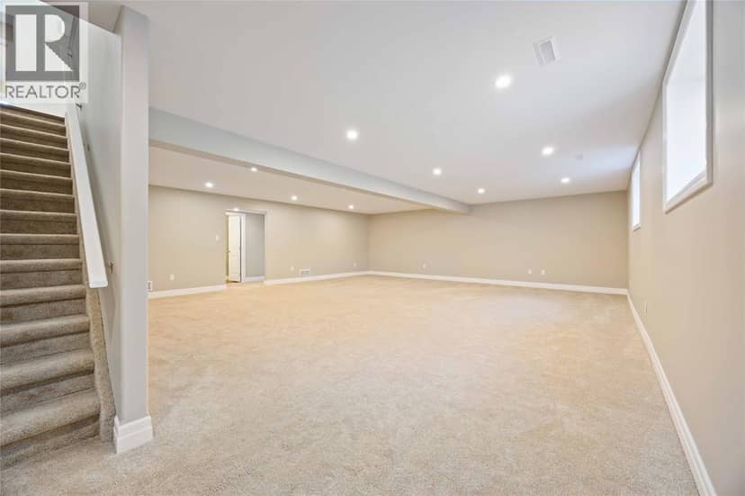 3520 Kawartha Drive — photo 16 of 23