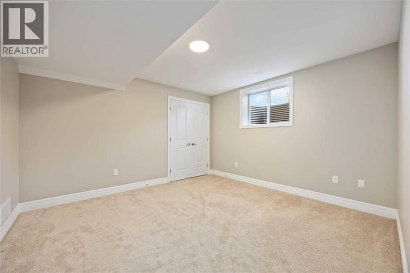 3520 Kawartha Drive — photo 18 of 23
