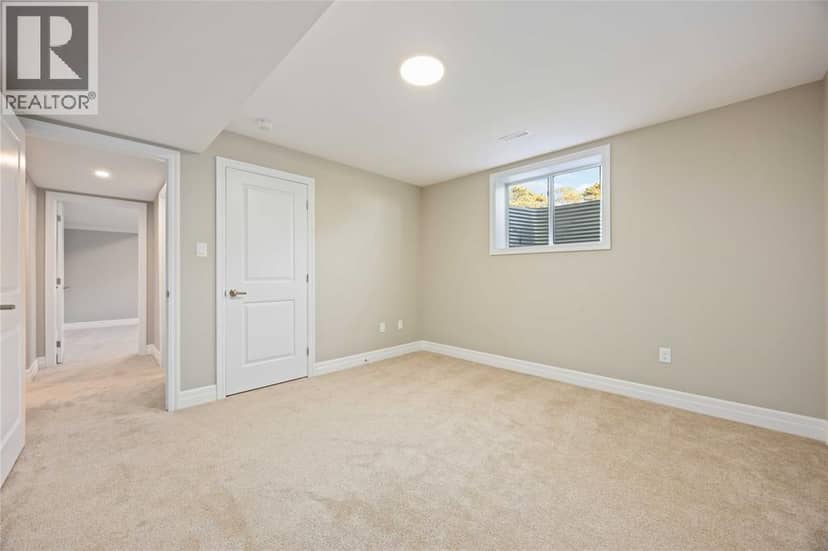 3520 Kawartha Drive — photo 20 of 23