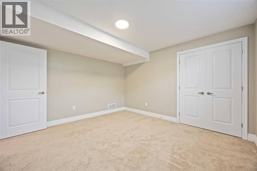 3520 Kawartha Drive — photo 19 of 23