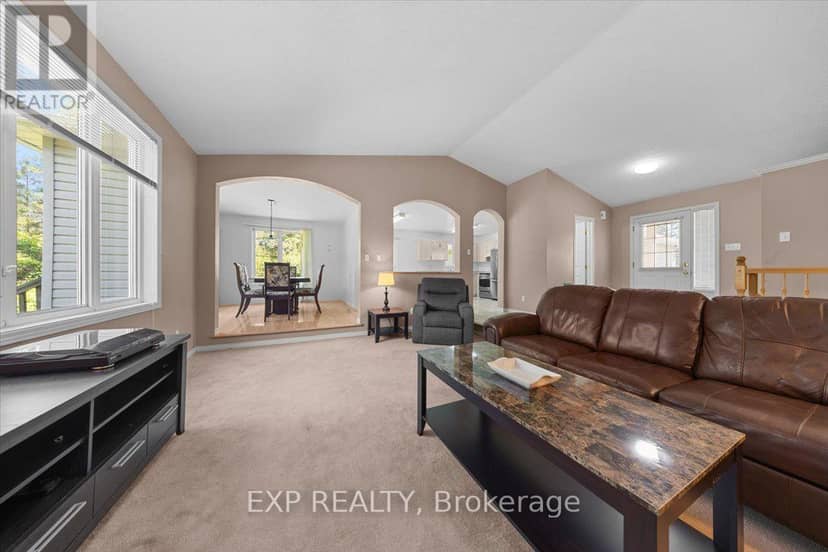 113 Grey Fox Drive — photo 11 of 40