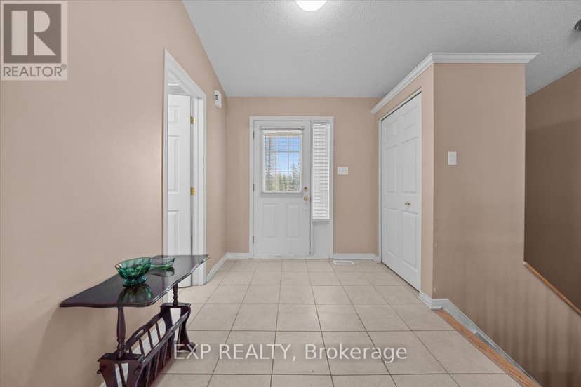 113 Grey Fox Drive, Ottawa, photo 3