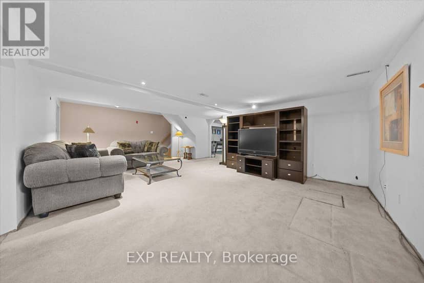 113 Grey Fox Drive — photo 34 of 40
