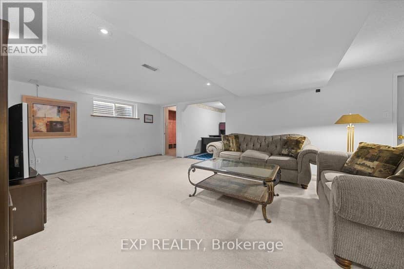 113 Grey Fox Drive — photo 36 of 40