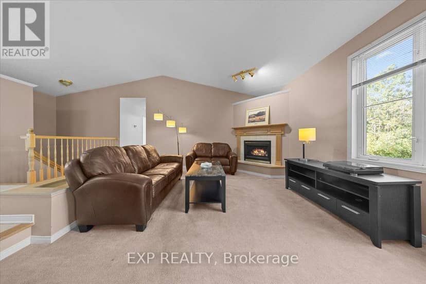 113 Grey Fox Drive — photo 9 of 40