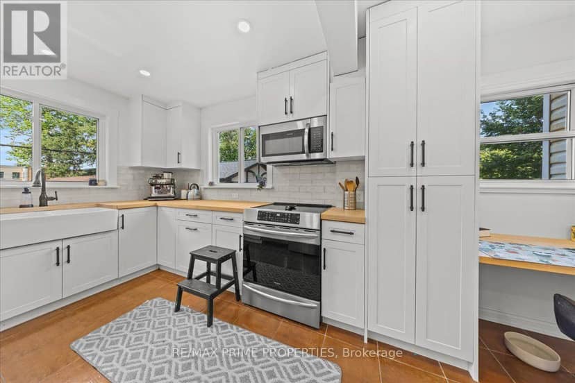 1273 Thames Street — photo 11 of 36