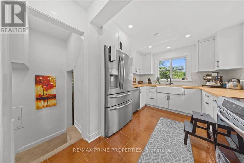 1273 Thames Street — photo 12 of 36