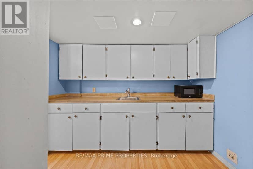 1273 Thames Street — photo 22 of 36