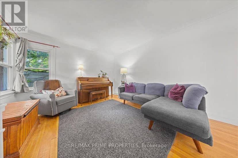 1273 Thames Street — photo 5 of 36