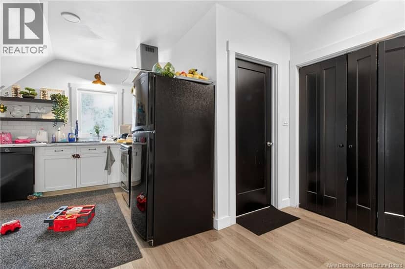 319 Lutz Street — photo 13 of 31