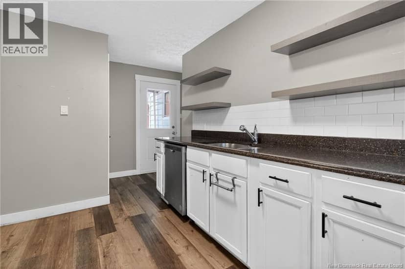 319 Lutz Street — photo 3 of 31