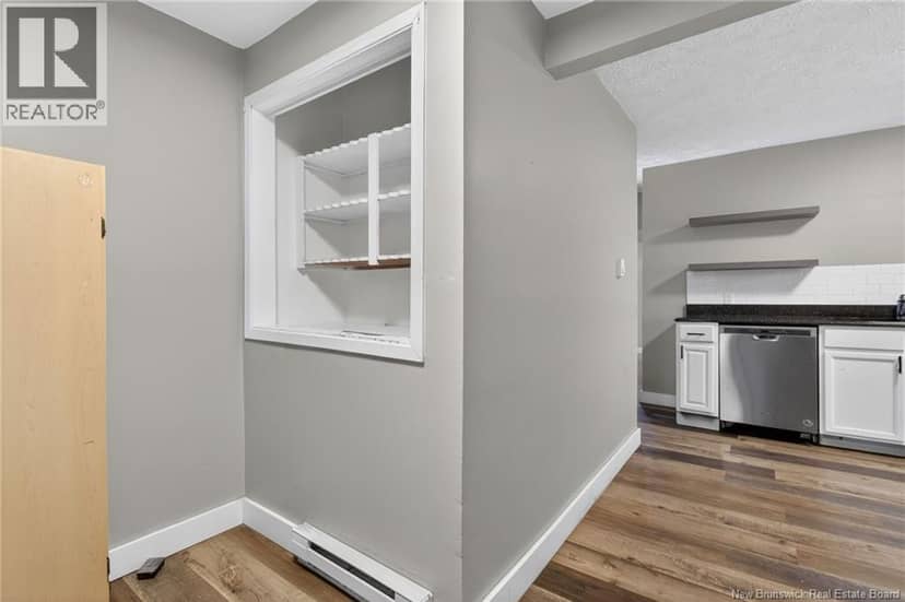 319 Lutz Street — photo 4 of 31