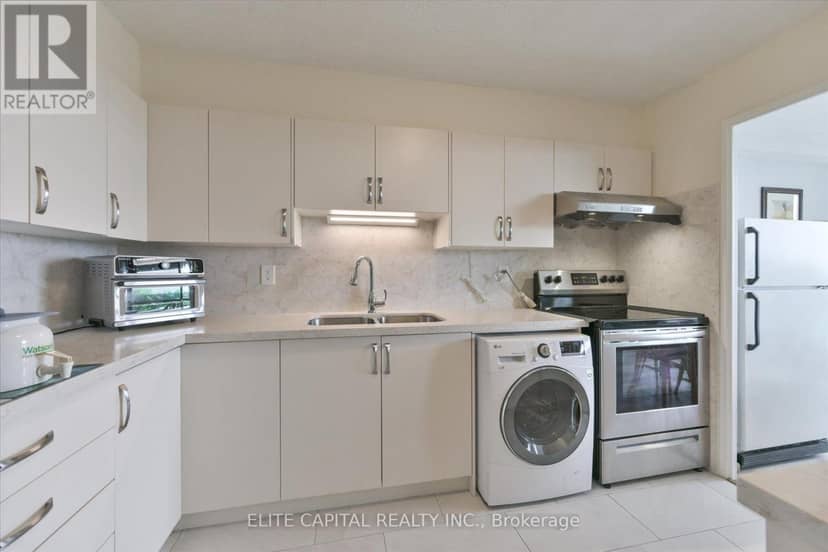 #1710 - 11 Wincott Drive — photo 17 of 30