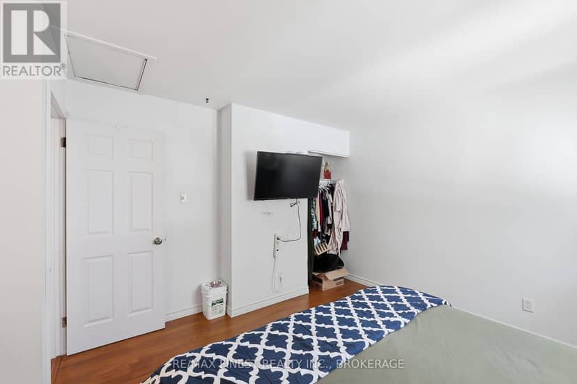 676 Laurier Boulevard — photo 15 of 26