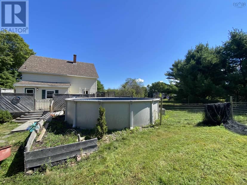 380 Truro Heights Road — photo 9 of 40