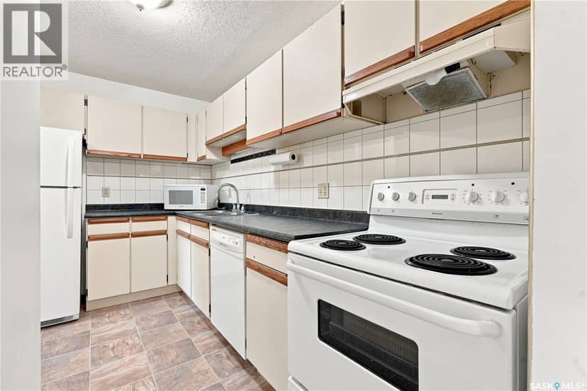 302 345 Kingsmere BOULEVARD — photo 16 of 32