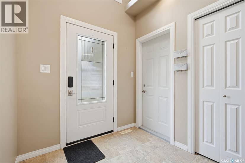 512 Ens LANE — photo 3 of 40