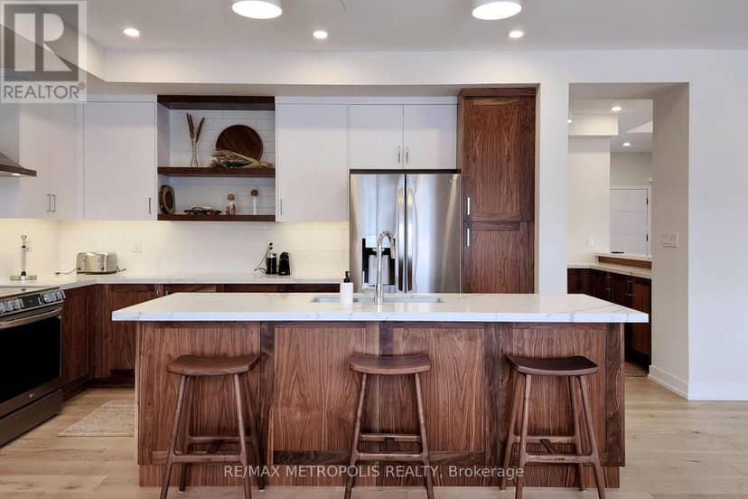 104 Stoneleigh Drive — photo 11 of 40