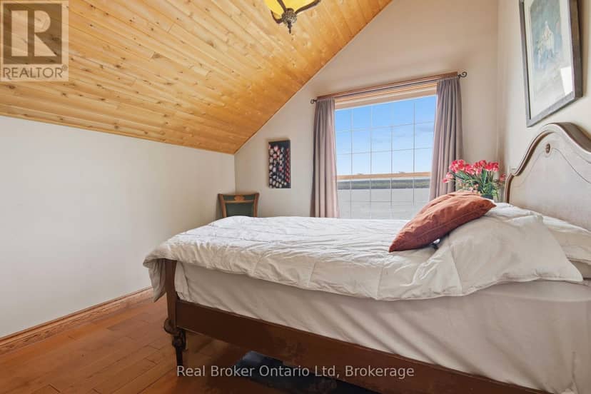 574 Mallory Beach Road — photo 12 of 40