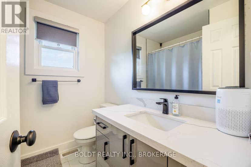 47 Brackencrest Road — photo 13 of 24