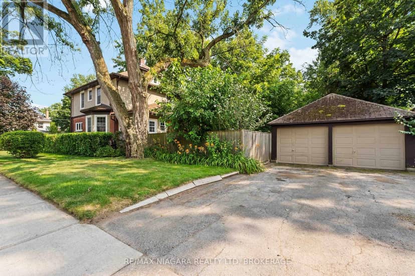 6275 Pine Grove Avenue — photo 4 of 26