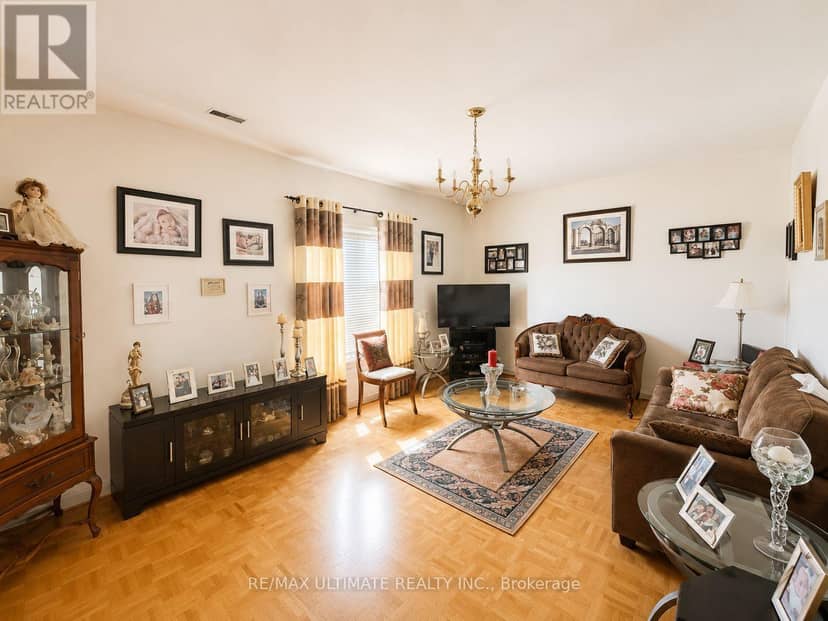 1440 Dufferin Street — photo 10 of 18