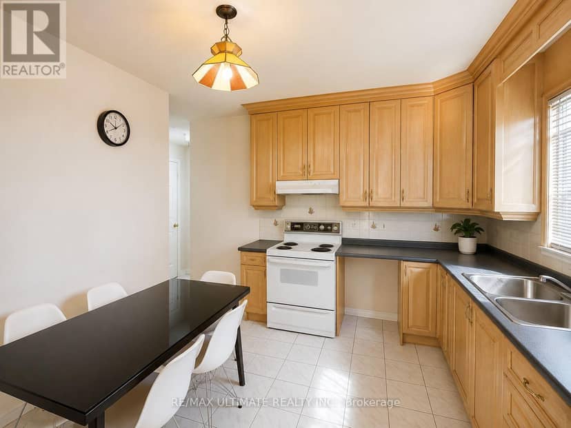 1440 Dufferin Street — photo 14 of 18