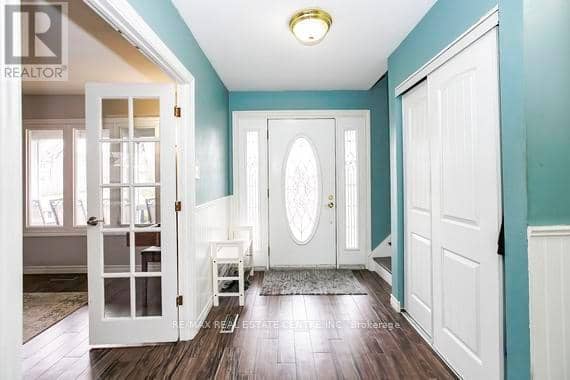 125 Madoc Drive — photo 3 of 22