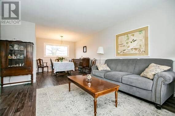 125 Madoc Drive — photo 4 of 22