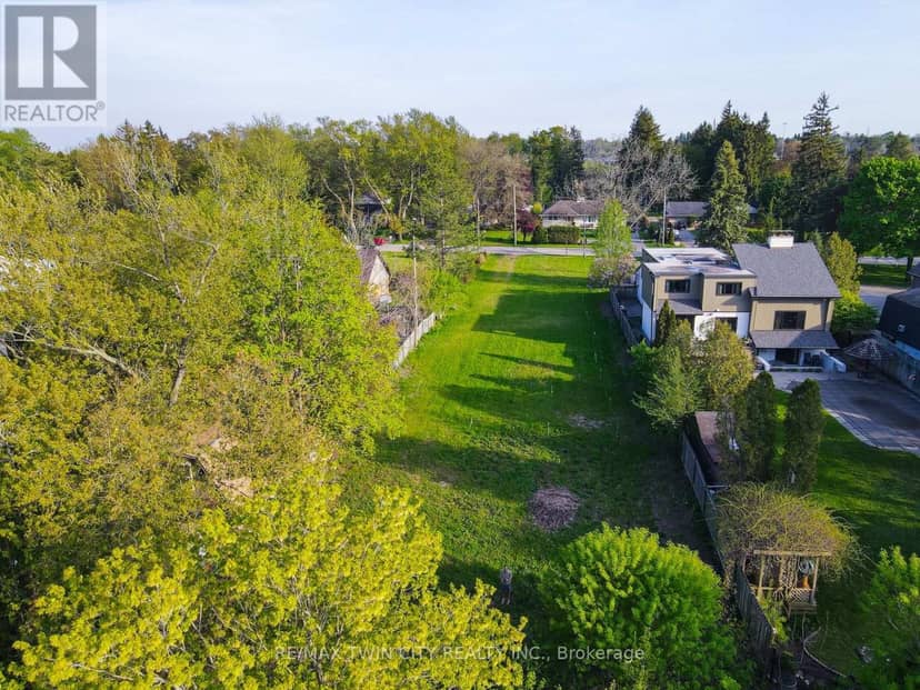 138 Riverbank Drive — photo 31 of 40