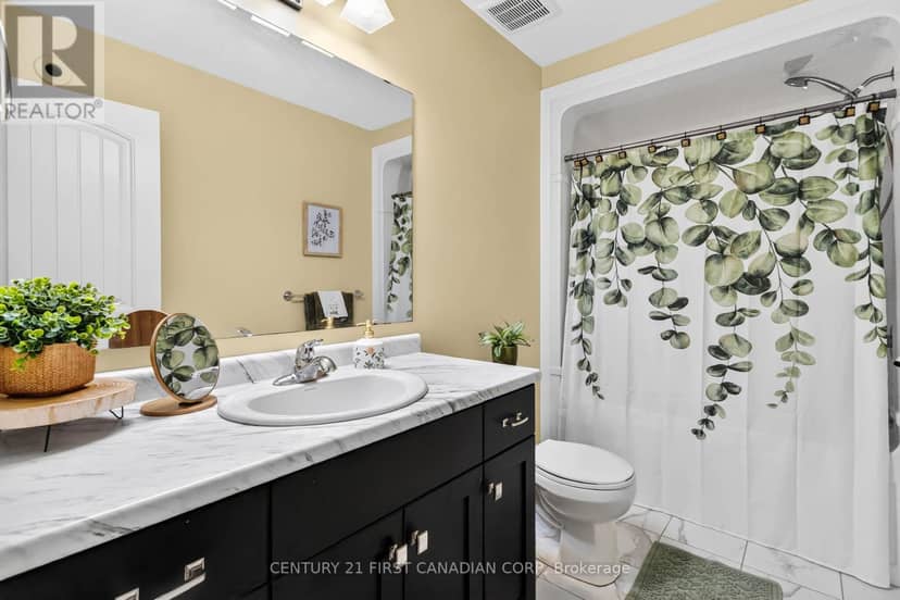 10 Birchall Lane — photo 38 of 40
