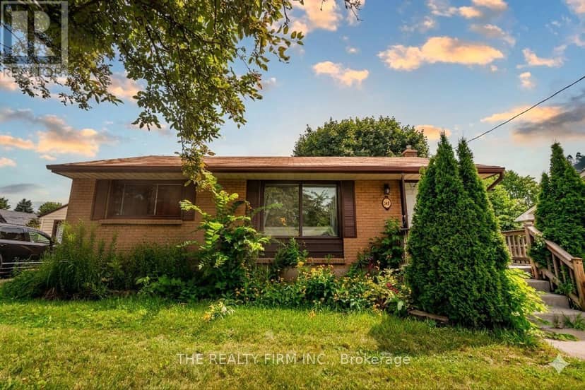 348 Winnipeg Boulevard — photo 3 of 28