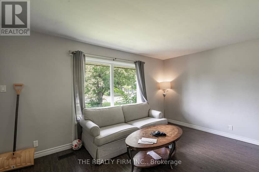 348 Winnipeg Boulevard — photo 5 of 28