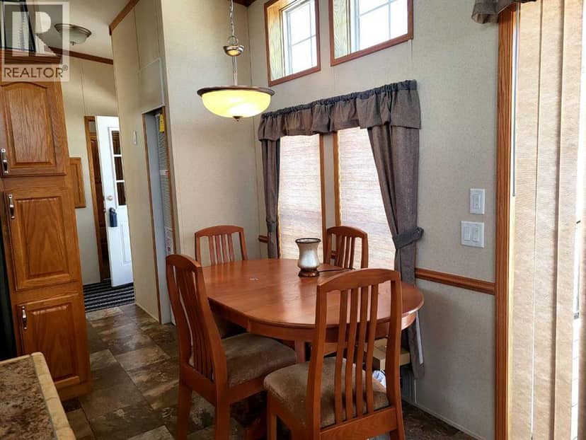 166A, 10042 Township Road 422 — photo 17 of 40