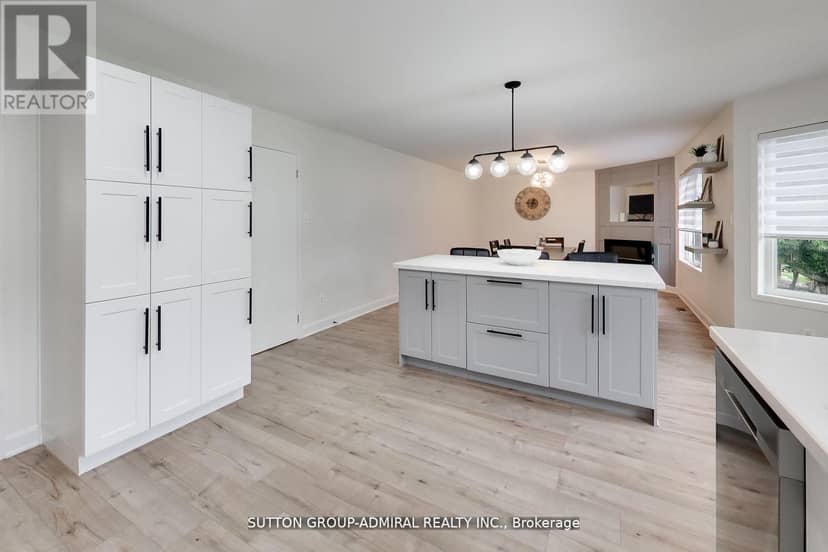 11 Club Court — photo 12 of 40