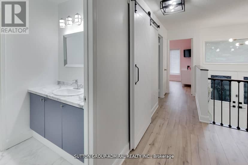 11 Club Court — photo 18 of 40