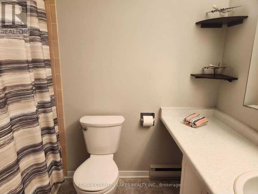 3 - 4 Paradise Boulevard — photo 15 of 26
